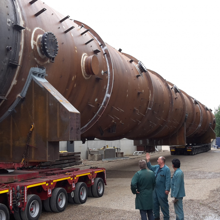 Vacuum column